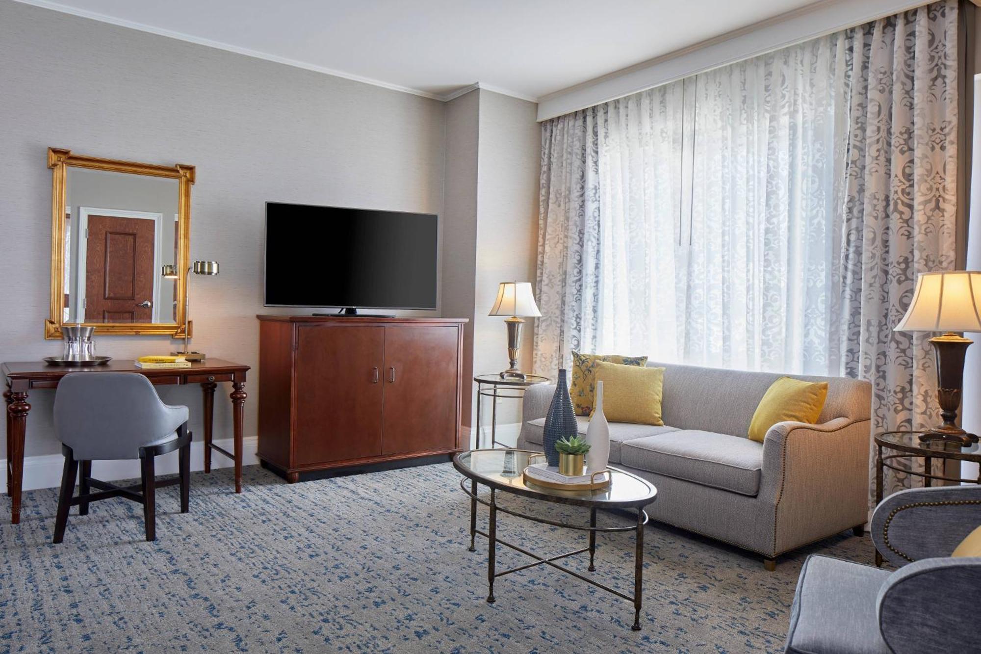 The Battle House Renaissance Mobile Hotel & Spa Bagian luar foto