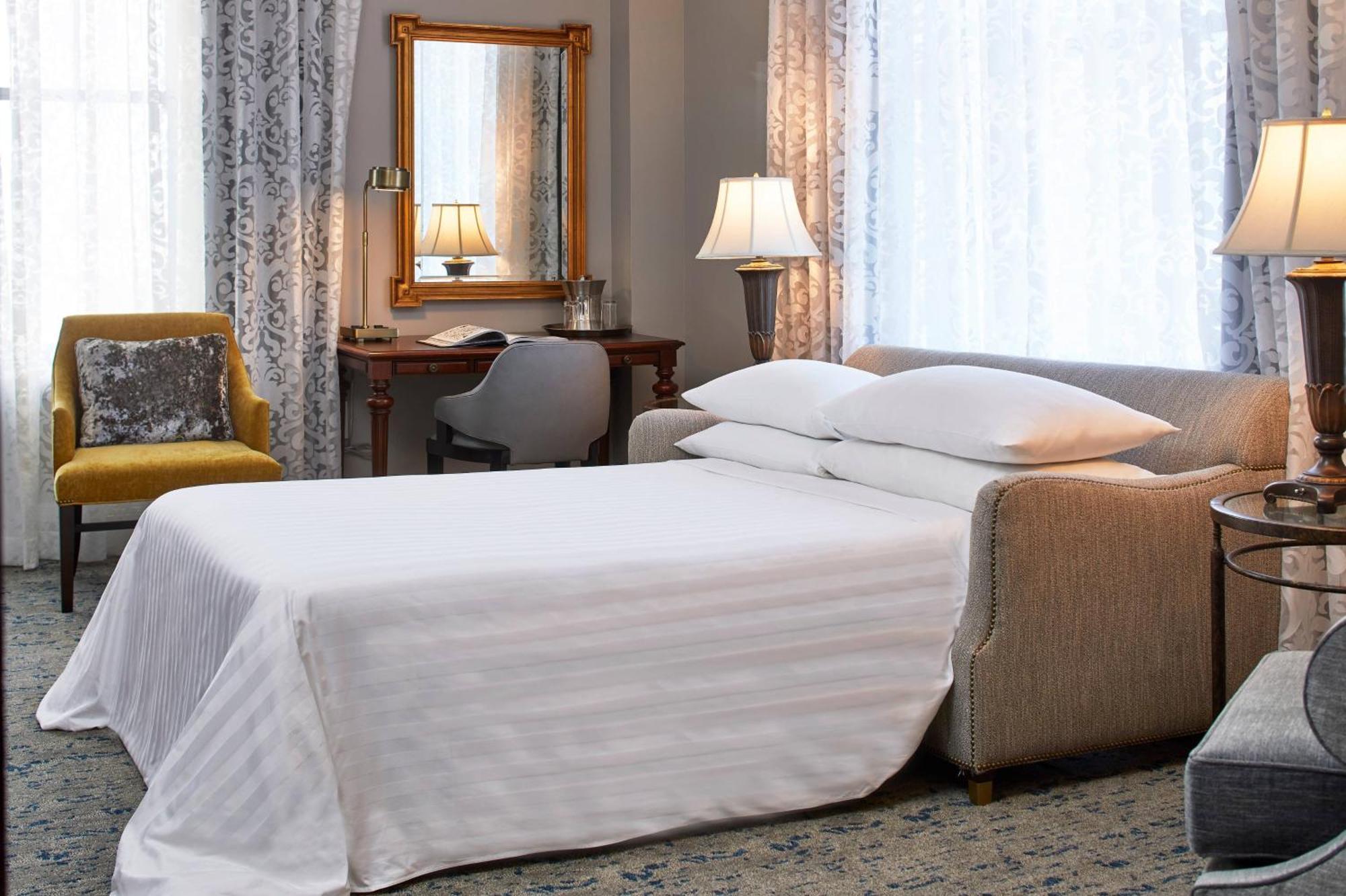 The Battle House Renaissance Mobile Hotel & Spa Bagian luar foto