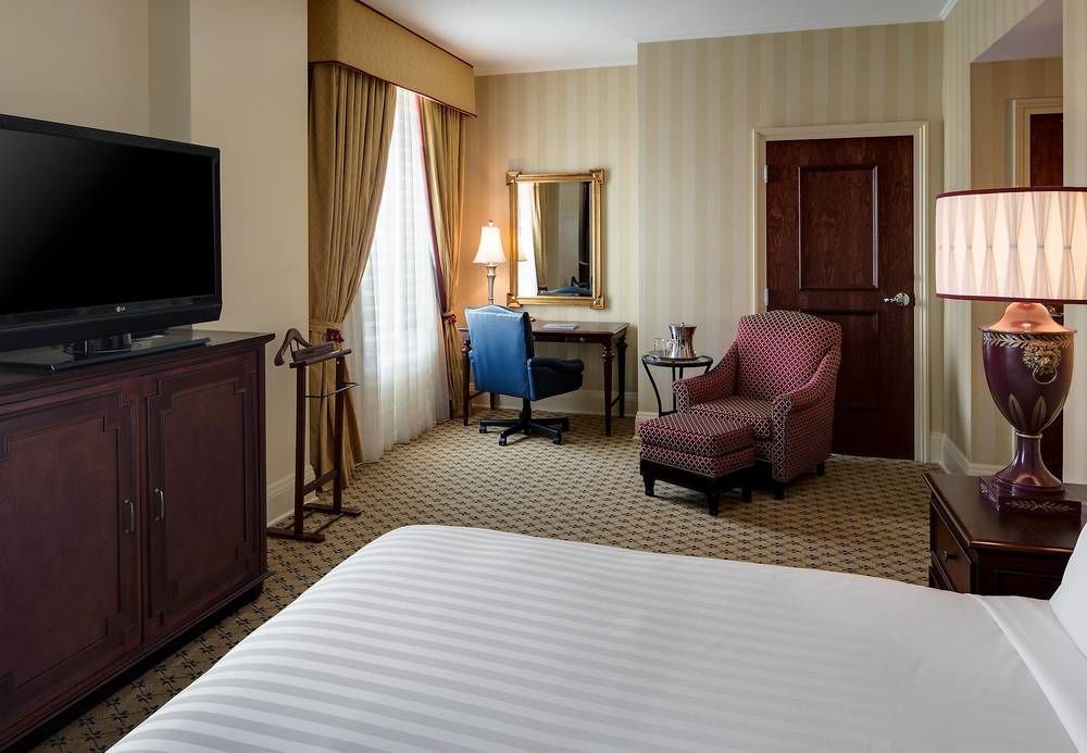 The Battle House Renaissance Mobile Hotel & Spa Bagian luar foto